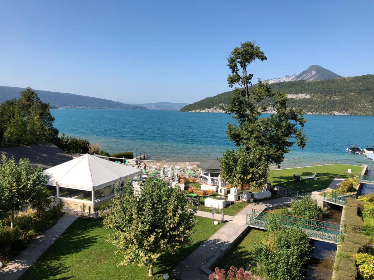 Logement Atypique Avec Vue Unique Panoramique Sur Le Lac D'Annecy, Dans Une Residence Avec Plage Et Ponton Privee Sur La Commune De Duingt Exterior foto